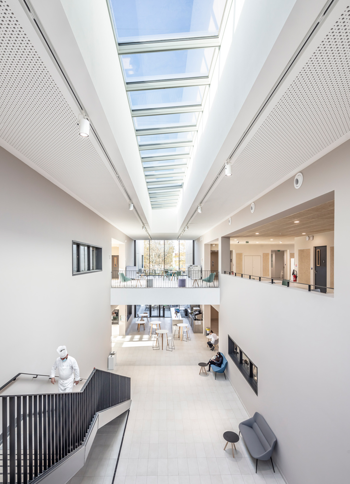 Ecole Ducasse – Paris Campus, Meudon, rue interieure