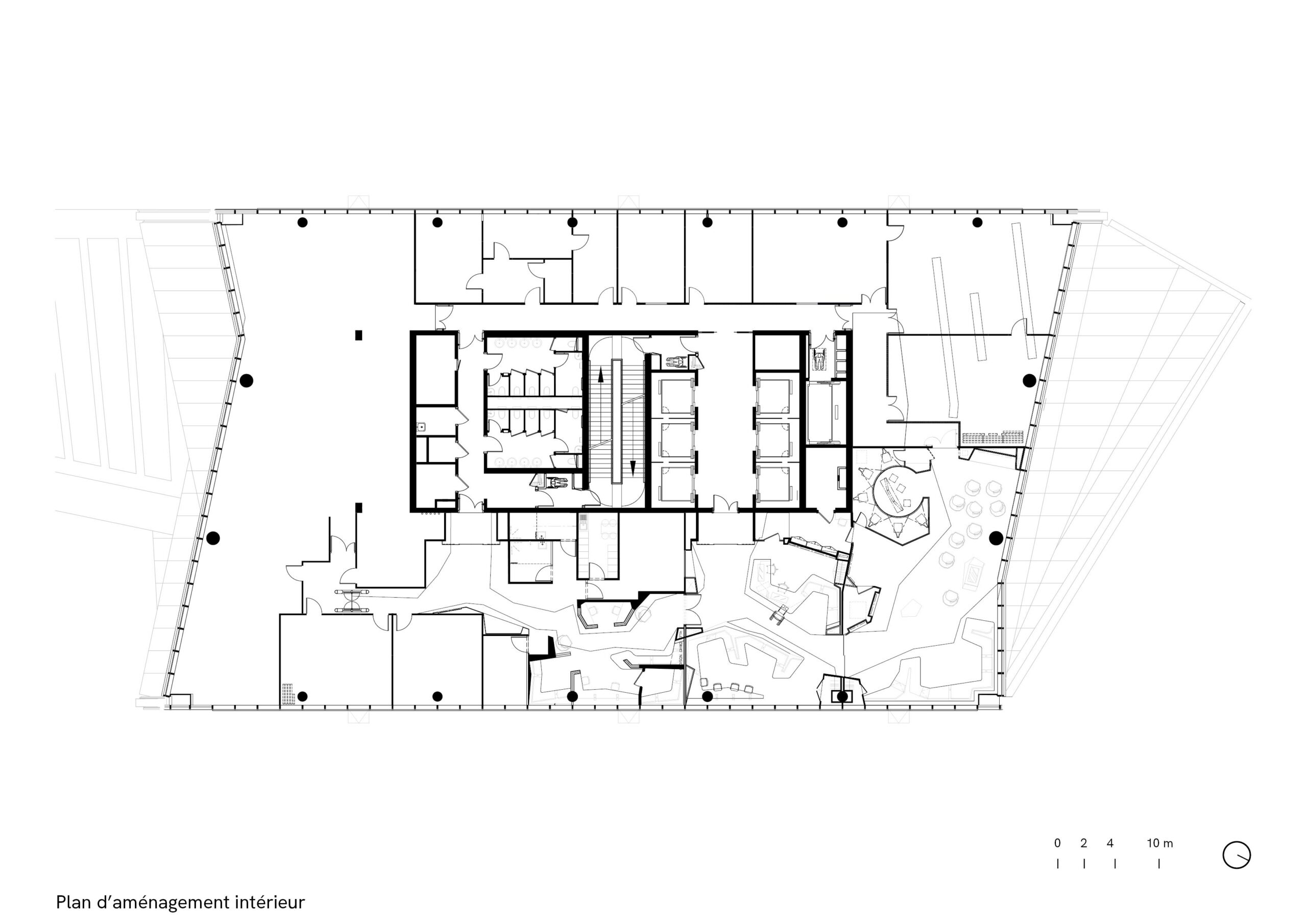 Siege de Thales, La Defense, plan